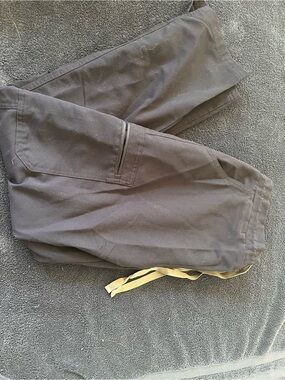 Figs Men's Black Cargo Joggers with Contrast Drawstring